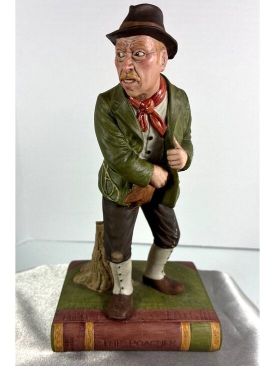 Aynsley Other - Vintage Aynsley The Poacher Figurine
